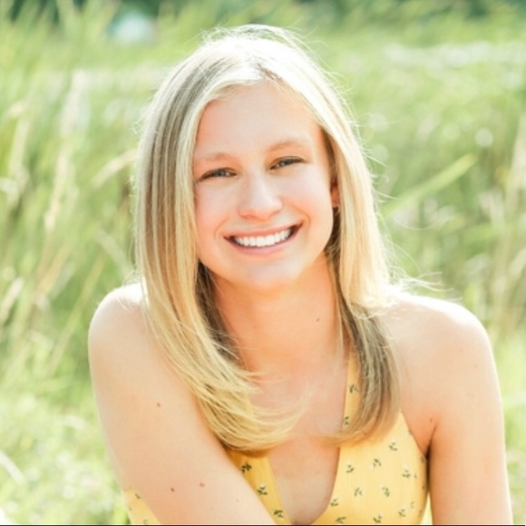 Meet your Posher, Anna - Picture 1 of 1